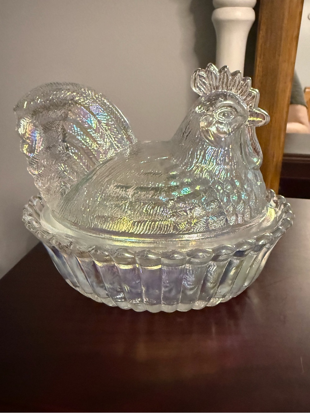 New Rosso clear carnival Rooster on nest (Westmoreland mold)